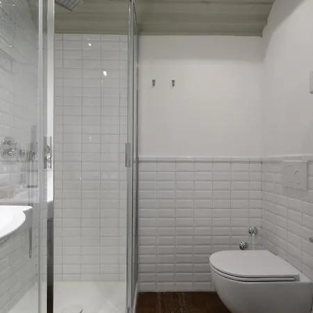 Servi Apartment *