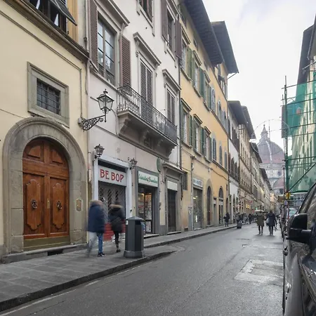 Servi Apartment Florenz